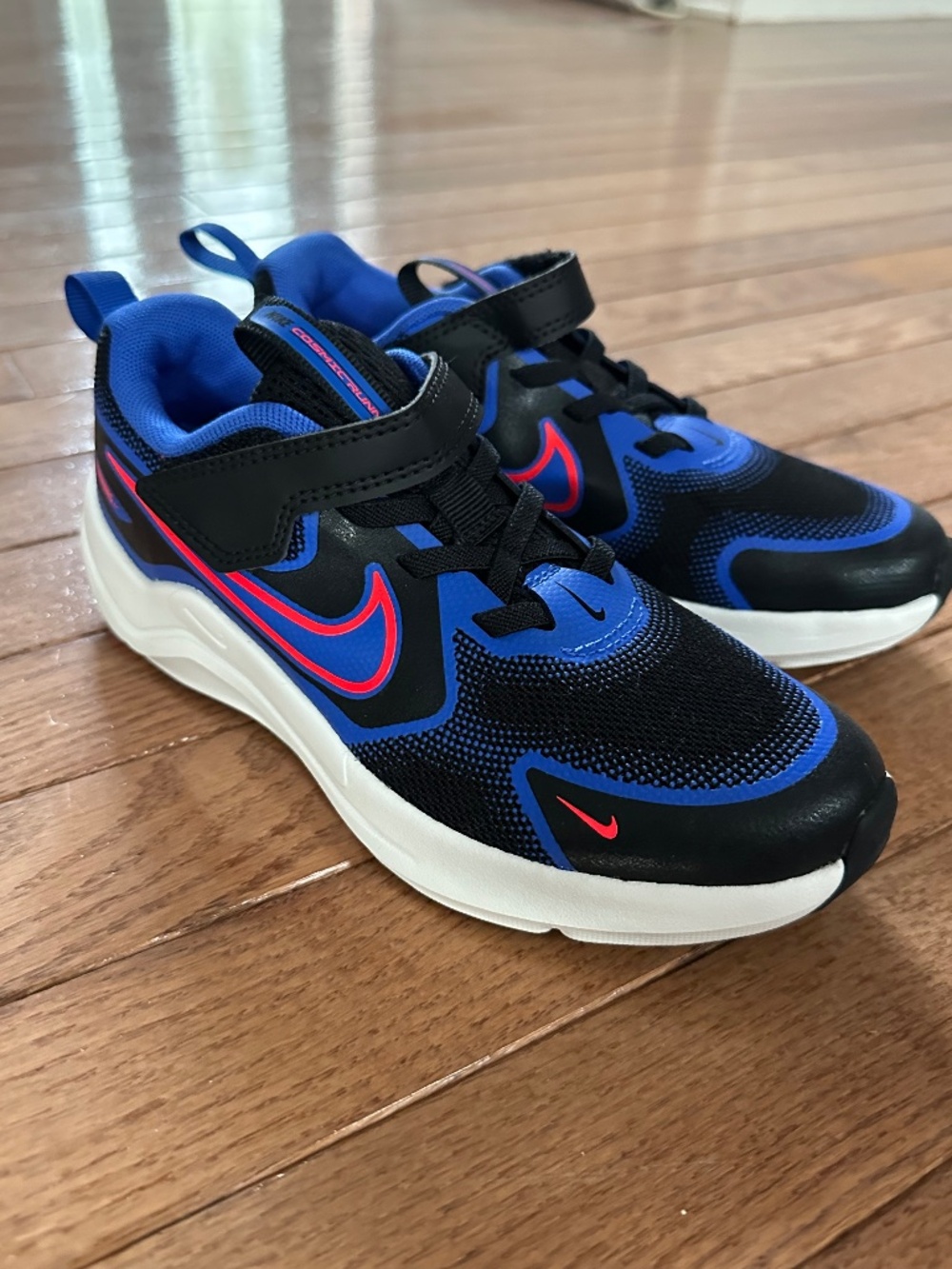 Nike girls size 1.5 (never worn)